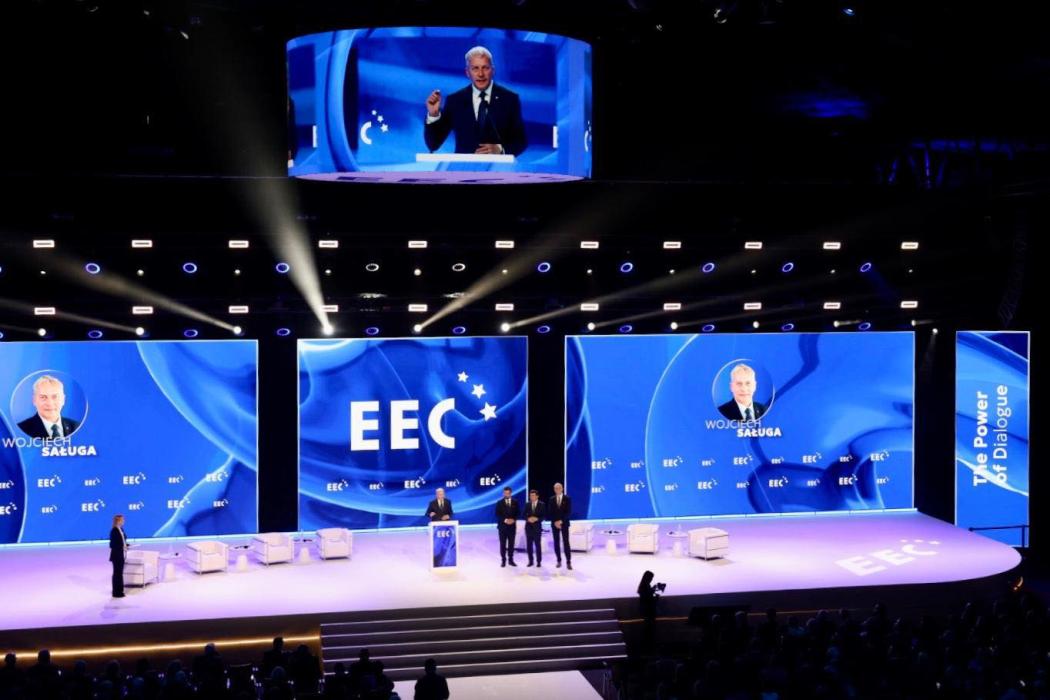  Zdjęcie do wiadomości: Przyszłość rodzi się w dialogu 