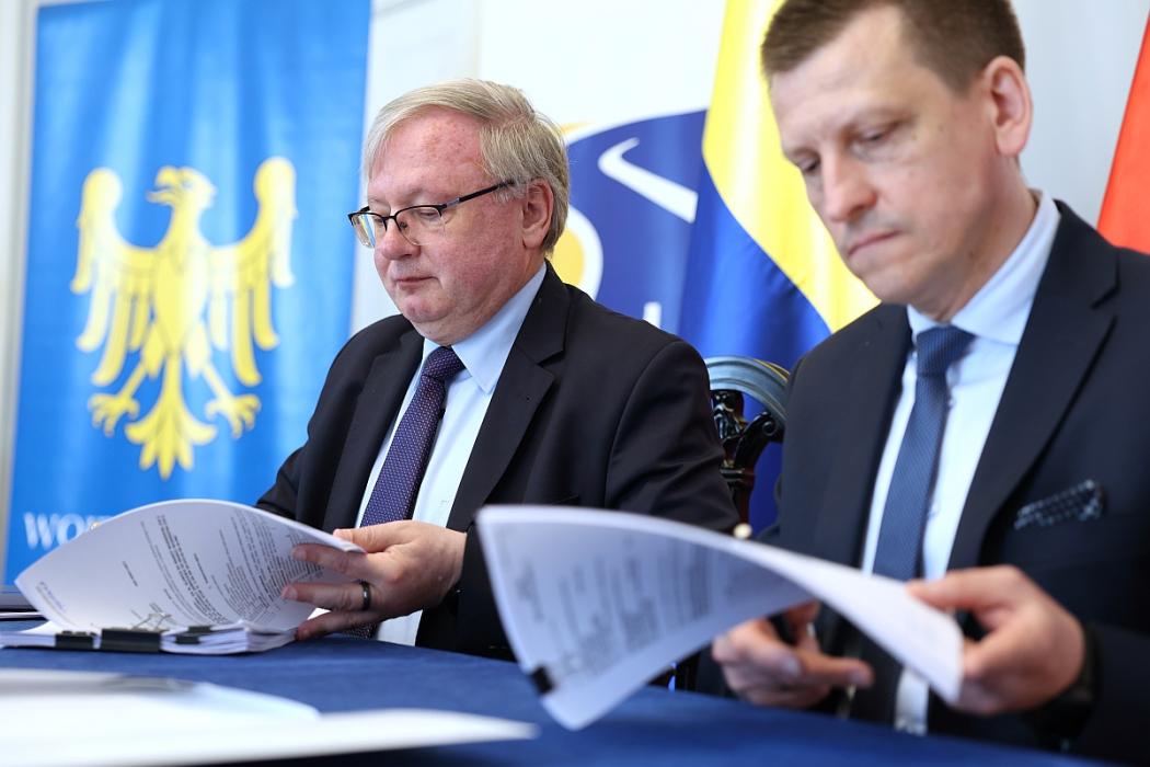  Zdjęcie do wiadomości: Drogi wojewódzkie 935 i 408 zostaną przebudowane 