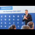  Wręczenie listów gratulacyjnych dla działania 07.02 Aktywna Integracja. fot. Tomasz Żak / UMWS 