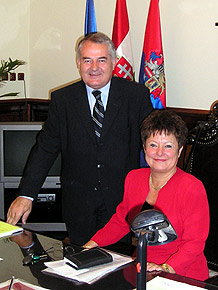  Członek Zarządu Województwa Śląskiego Marian Jarosz i Przewodnicząca Zgromadzenia Borsod-Abauj-Zemplen Ildiko Gyarfas 