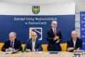 Uroczystość podpisania umowy. 