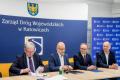 Uroczystość podpisania umowy. 