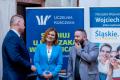 Uczestnicy konferencji siedzą w Sali Sejmu Śląskiego. 