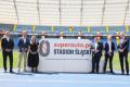 Konferencja prasowa na terenie stadionu. 