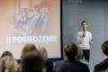Młodzi ludzie podczas spotkania na Stadionie Śląskim 