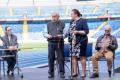 Młodzi ludzie podczas spotkania na Stadionie Śląskim 