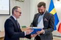 Uroczystość wręczenia listów gratulacyjnych. 
