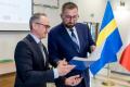 Uroczystość wręczenia listów gratulacyjnych. 