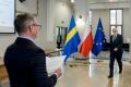 Uroczystość wręczenia listów gratulacyjnych. 