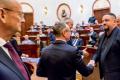 Przedstawiciele ROD odbieraja umoway podczas gali w Sali Sejmu Śląskiego. 