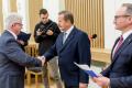Wręczenie umów beneficjentom. 