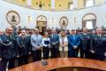 Przekazane umowy dla OSP w Sali Sejmu Śląskiego. 