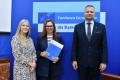  Wręczenie listów gratulacyjnych. fot. Patryk Pyrlik / UMWS 