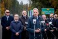 Konferencja prasowa przy DW 408. 