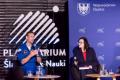 Sławosz Uznański-Wiśniewski zwiedza Planetarium w Chorzowie. 