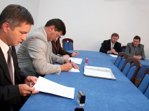  Umowę podpisali dyrektor szpitala Zbigniew Swoboda oraz dyrektor oddziału BGK w Katowicach Artur Brodziński. 