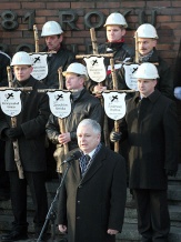  Prezydent Lech Kaczyński: &#8222;Ta zbrodnia musi być wyjaśniona i osądzona&#8221;. 