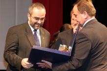  Nagrody wręczył Tadeusz Donocik 