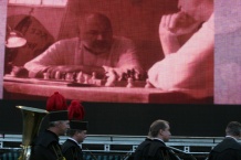  Na zakończenie uroczystości wyświetlono Videopomnik W. Korfantego Zbrodnia Ikara - widowisko multimedialne zrealizowane przez Piotra Szmitke 