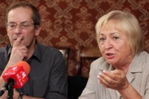  Z prawej dyrektor Tetaru Ślaskiego Krystyna Szaraniec 