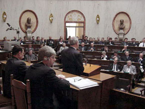  Obrady Forum, 14 marca 2001 