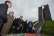  Złożenie kwiatów pod pomnikiem ofiar totalitaryzmu / fot. BP Tomasz Żak 