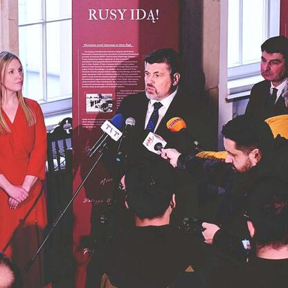Wernisaż upamiętniający 80. rocznicę Tragedii Górnośląskiej w Muzeum. (wygenerowano przez AI)
