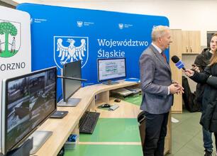 Śląskie Voivodztwo - prezentacja inwestycji OZE w Jaworznie (wygenerowano przez AI)