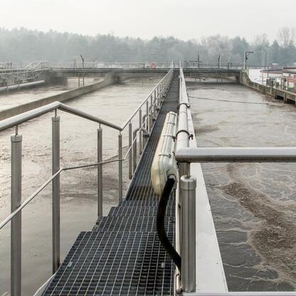 Wodociągi Jaworzno - Jeleń Dąb - oczyszczalnia ścieków, energia odnawialna, projekt Zielone Jaworzno. (wygenerowano przez AI)