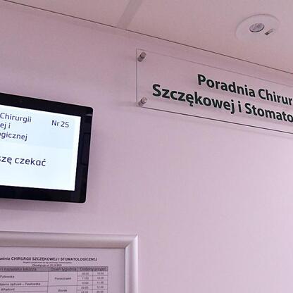 Nowoczesna klinika stomatologiczna w Wojewódzkim Szpitalu Specjalistycznym nr 5 im. św. Barbary w Sosnowcu. (wygenerowano przez AI)
