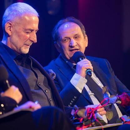 Wernisaż nagród Marszałka Województwa Śląskiego w dziedzinie kultury, laureaci nagród. (wygenerowano przez AI)