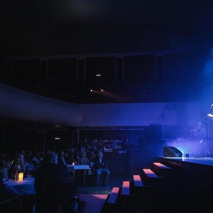 Auditorium w Silesia, nagrody dla laureatów kultury 2024. (wygenerowano przez AI)