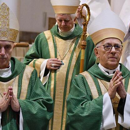 Słupskie uroczystości w Katowicach i Świętochłowicach upamiętniają ofiary Tragedii Górnośląskiej. (wygenerowano przez AI)
