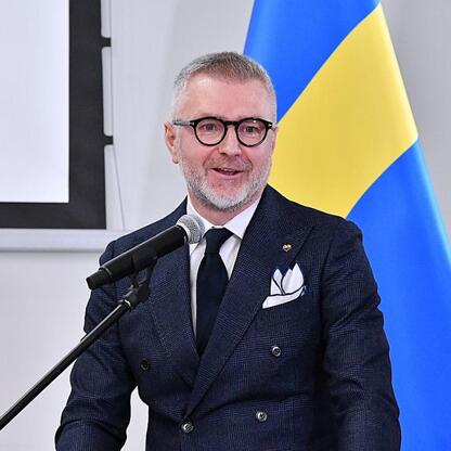 Podczas briefingu w Urzędzie Marszałkowskim Województwa Śląskiego przedstawiono pierwszy w Polsce Regionalny Plan Adaptacji do Zmian Klimatu. (wygenerowano przez AI)