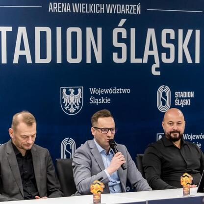 Konferencja prasowa przed meczem Ronaldinho Show, Stadion Śląski, Chorzów (wygenerowano przez AI)