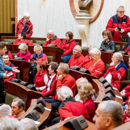 Zwiedzanie i edukacja na Śląsku: Uroczystości związane z Międzynarodowym Dniem Przewodników Turystycznych. (wygenerowano przez AI)