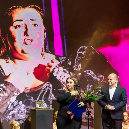 Teatr Polski w Bielsku-Białej na Złotych Maskach 2024. (wygenerowano przez AI)