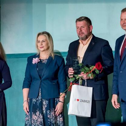 Członek Zarządu Województwa Śląskiego Rafał Adamczyk uczestniczy w uroczystej galii konkursu 