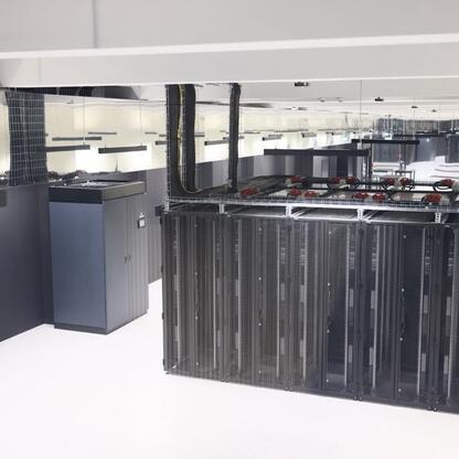 Modern server room at CTNO, Silesian University of Technology, Katowice. (wygenerowano przez AI)