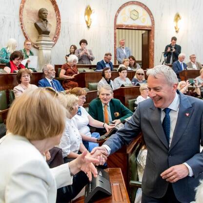 Marszałek Wojciech Saługa i uczestnicy forum 