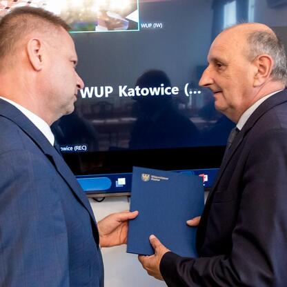 Rafał Adamczyk (Członek Zarządu Województwa) podczas inauguracji Silesia Employment Council w Katowicach. (wygenerowano przez AI)