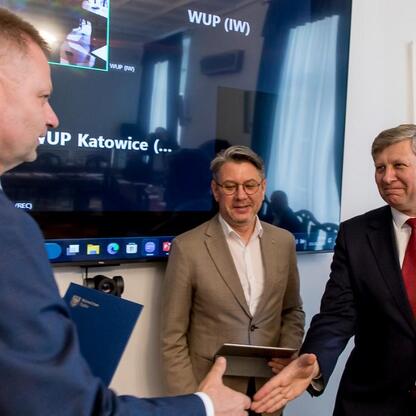 Rafał Adamczyk (Członek Zarządu Województwa) na inauguracji WRRP w Katowicach. (wygenerowano przez AI)