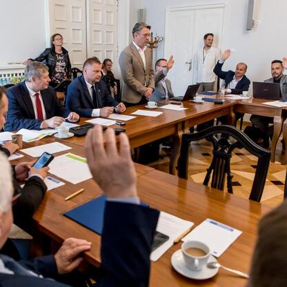 Inauguracyjne posiedzenie Wojewódzkiej Rady Rynku Pracy w Katowicach, kadencja 2025-2029. (wygenerowano przez AI)