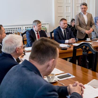 Inauguracyjne posiedzenie Wojewódzkiej Rady Rynku Pracy w Katowicach, kadencja 2025-2029. (wygenerowano przez AI)