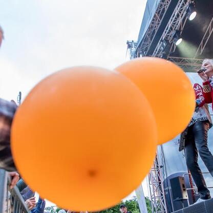 Zapowiadający finał INDUSTRIADY festiwalu w Zabytkowej Kopalni Ignacy w Rybniku. (wygenerowano przez AI)