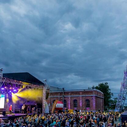 INDUSTRIADY festiwal w Sosnowcu, święto przemysłu i kultury województwa śląskiego. (wygenerowano przez AI)
