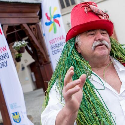Festiwal Górnej Odry, święto turystyki i kultury, z udziałem festiwalowca w kroju 