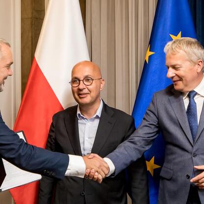 Wojciech Saługa, Marszałek Województwa Śląskiego, podkreśla znaczenie nowych inwestycji w Południowym Koncernie Węglowym S.A. (wygenerowano przez AI)