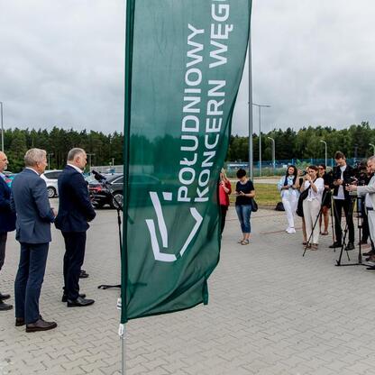Press briefing held at the Grzegorz shaft in Jaworzno, discussing investment in the Sobieski Mining Complex. (wygenerowano przez AI)