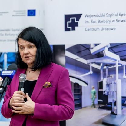 Wojewódzki Szpital Specjalistyczny im. św. Barbary w Sosnowcu - konferencja prasowa o modernizacji. (wygenerowano przez AI)